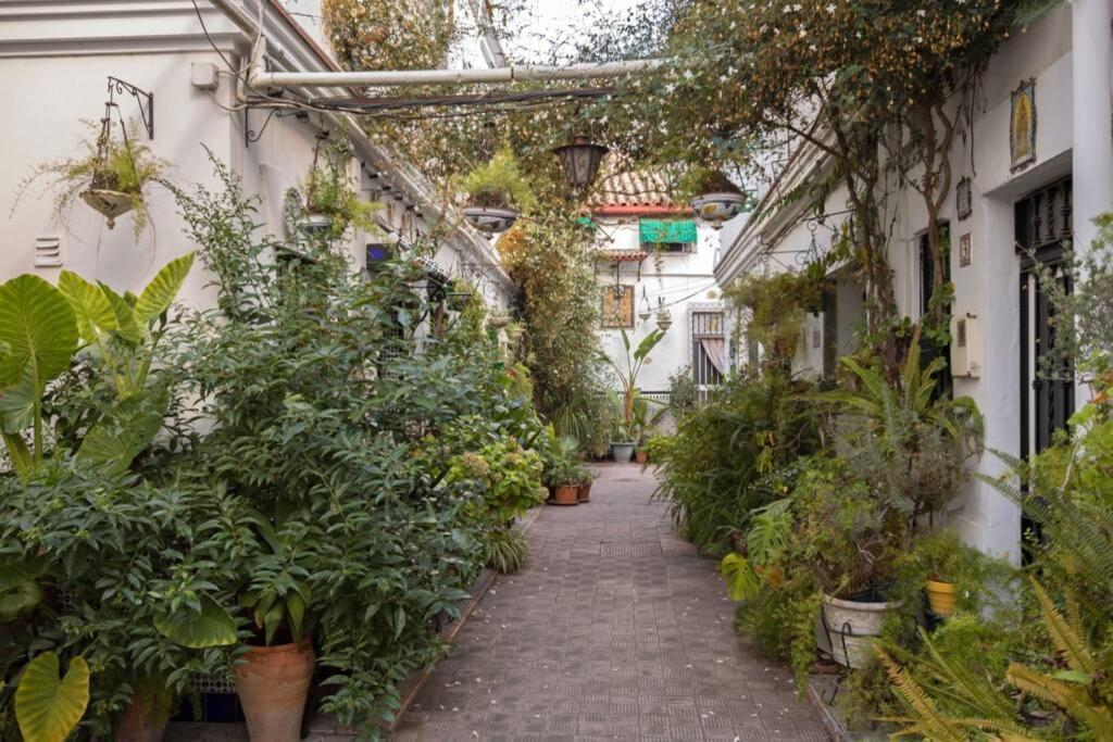 Castilla Triana Courtyard By Valcambre Seville Luaran gambar