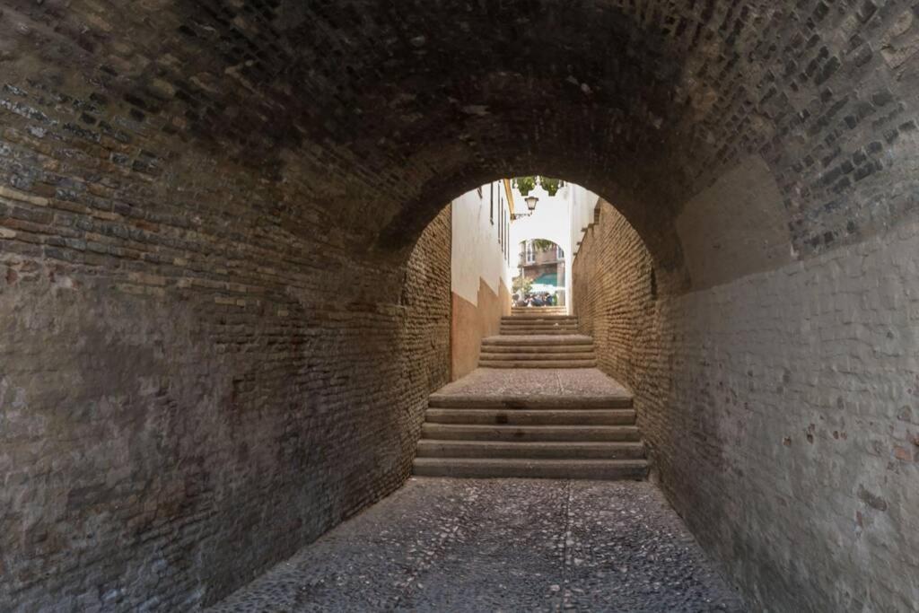 Castilla Triana Courtyard By Valcambre Seville Luaran gambar